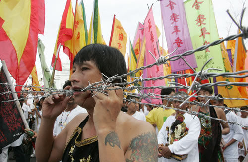 令人震惊的<em>美女</em>自虐<em>俱乐部</em>[组图]_新闻中心_海