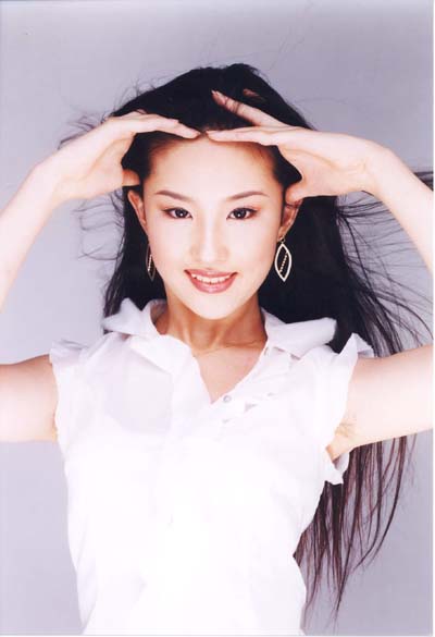 另类风景:明星尴尬之<em>腋毛美女</em>[组图]_新闻中心