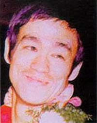 nt color='#D54D2B' [时代人物]龙之魂--<em>李小龙</em>传