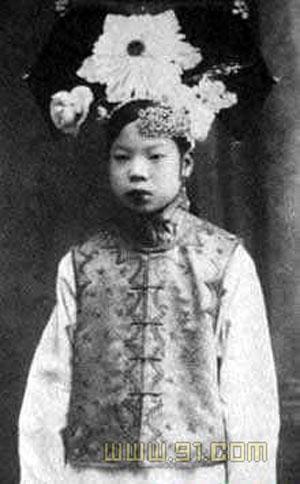 <em>姑姑侄女</em>共侍一夫 近亲婚配皇帝短命留谜[组图