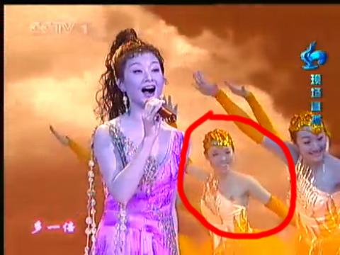 海南在线新闻中心-女明星性感热舞频频走光 热