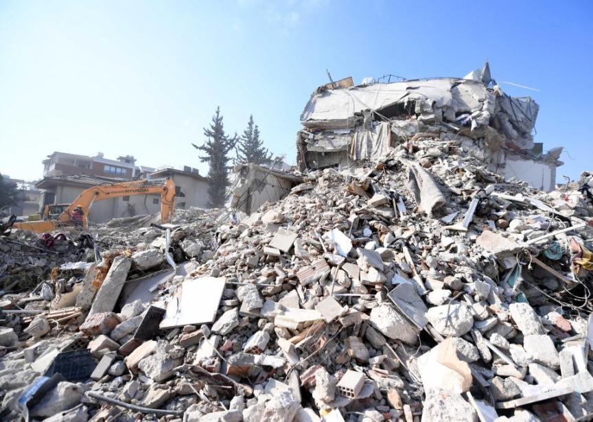 土耳其强震近3万人死