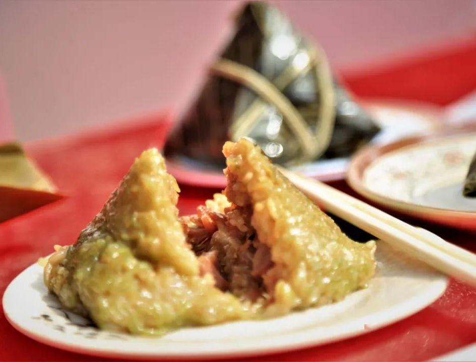 儋州鲍鱼猪肉粽受欢迎