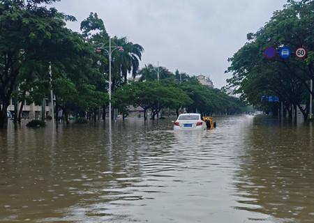 万泉河水位暴涨 琼海