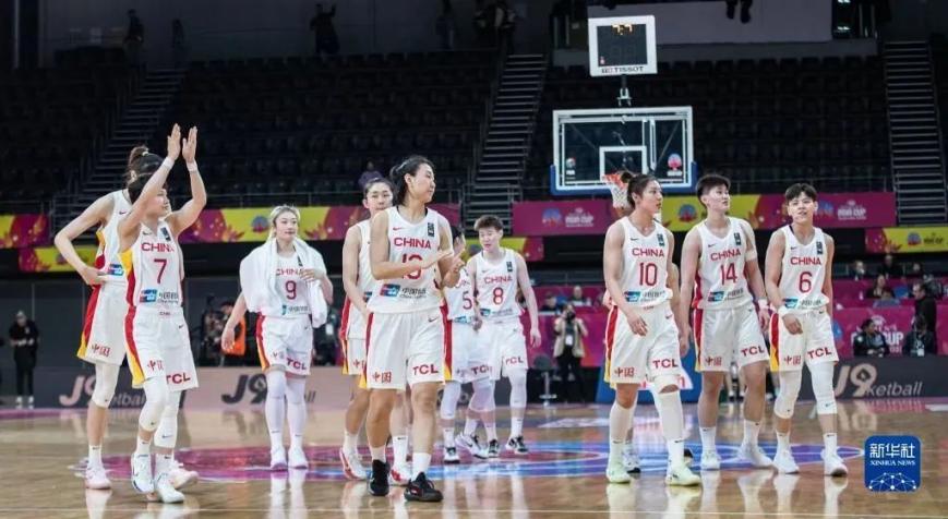 中国女篮7月6日在海口迎战澳大利亚女篮