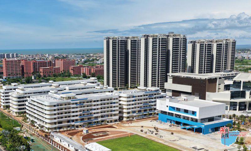 海口江东新区椰青园社区配套学校冲刺收尾