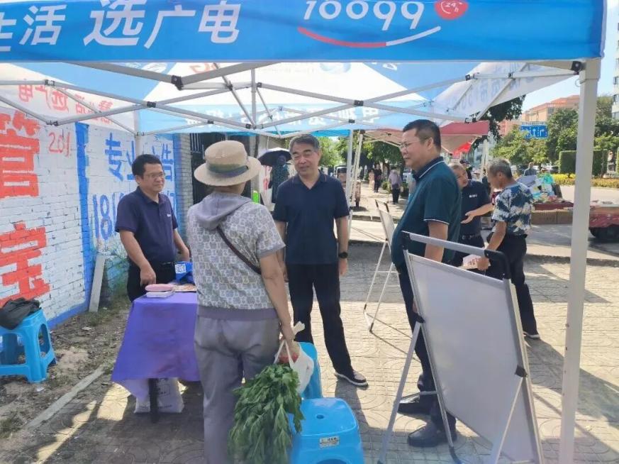 中国有线海南分公司领导深入基层调研督导插入式微型机顶盒攻