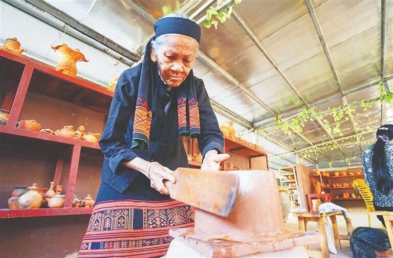 黎族原始制陶技艺，沉淀数千年的黎族文化记忆