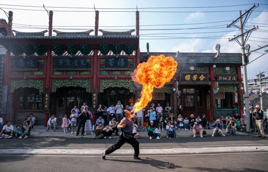 观澜湖电影公社元宵春宴待启 阖家共赴光影团圆