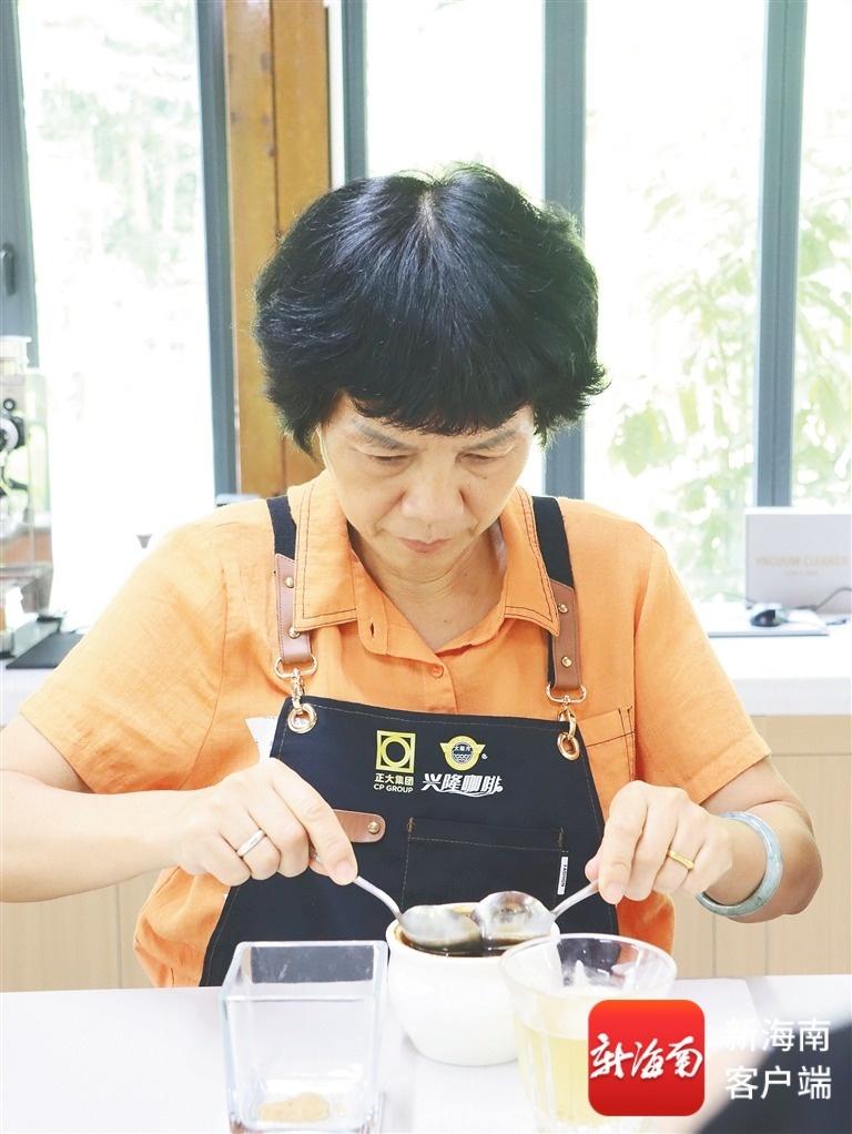 印尼归侨后代黄海文：侨韵焙香她耀山海