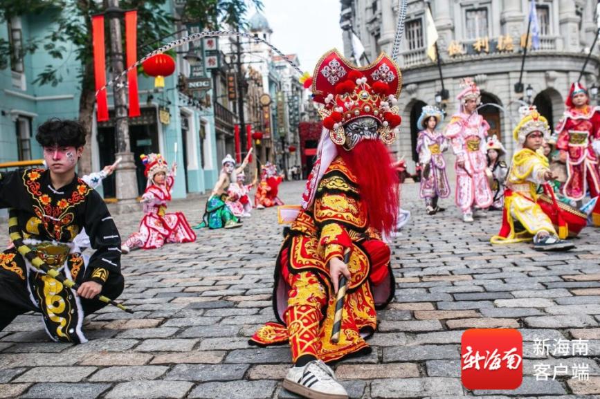 @游客 海口观澜湖电影公社3月26日暂停对外开放