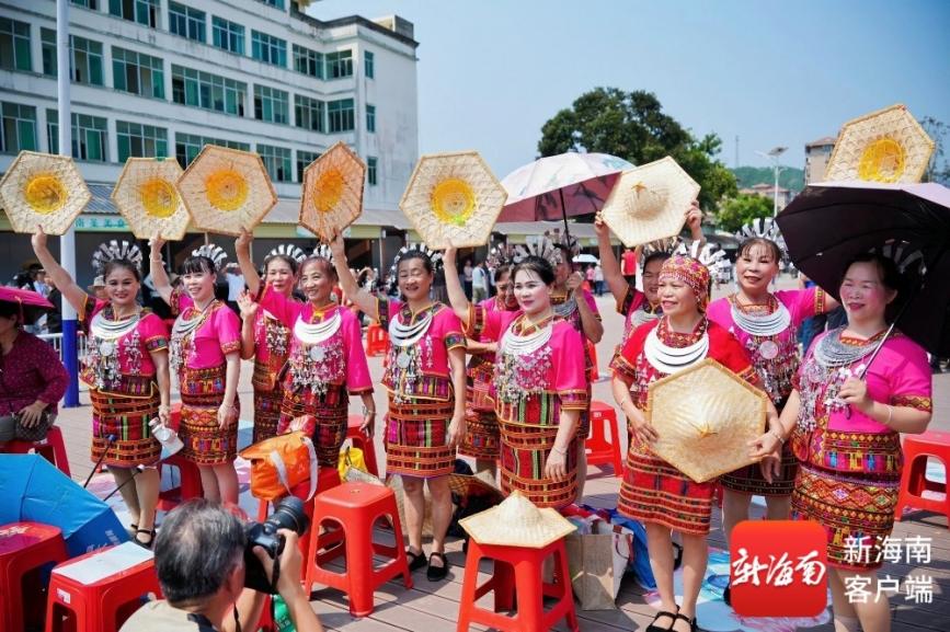 五指山：“三月三”热度不断档 文旅盛宴接力燃动“五一”