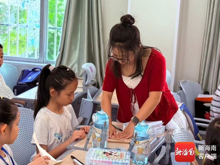 多彩课堂点亮夏日童年 2026三亚爱心公益暑托班开班