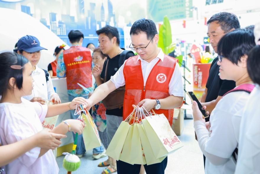 文旅添彩,服务暖心 新海港多元体验丰富国庆旅途