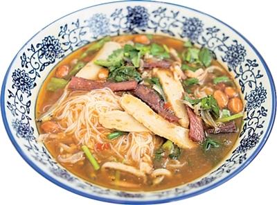跟着味蕾去旅行——陵水酸粉一嗍入魂