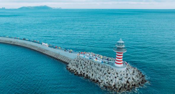 海南康养旅居持续升温 银发族成错峰出游主力